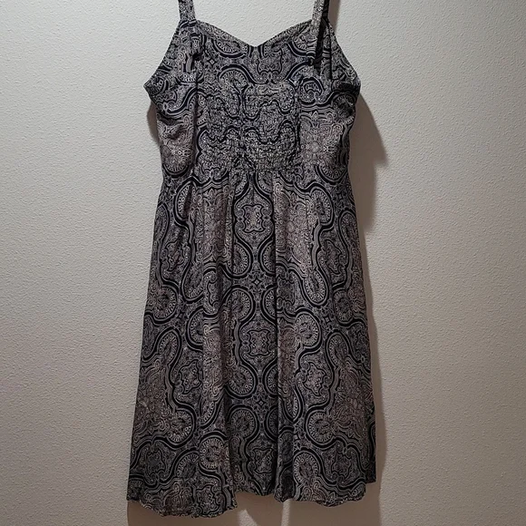 TORRID M/L PAISLEY MIDI CHALLIS TANK DRESS BLUE BANDANA PRINT MINIMALIST SIZE 00 - Picture 10 of 11